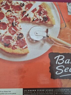 Round Pizza Stone with Pizza Cutter - Orange